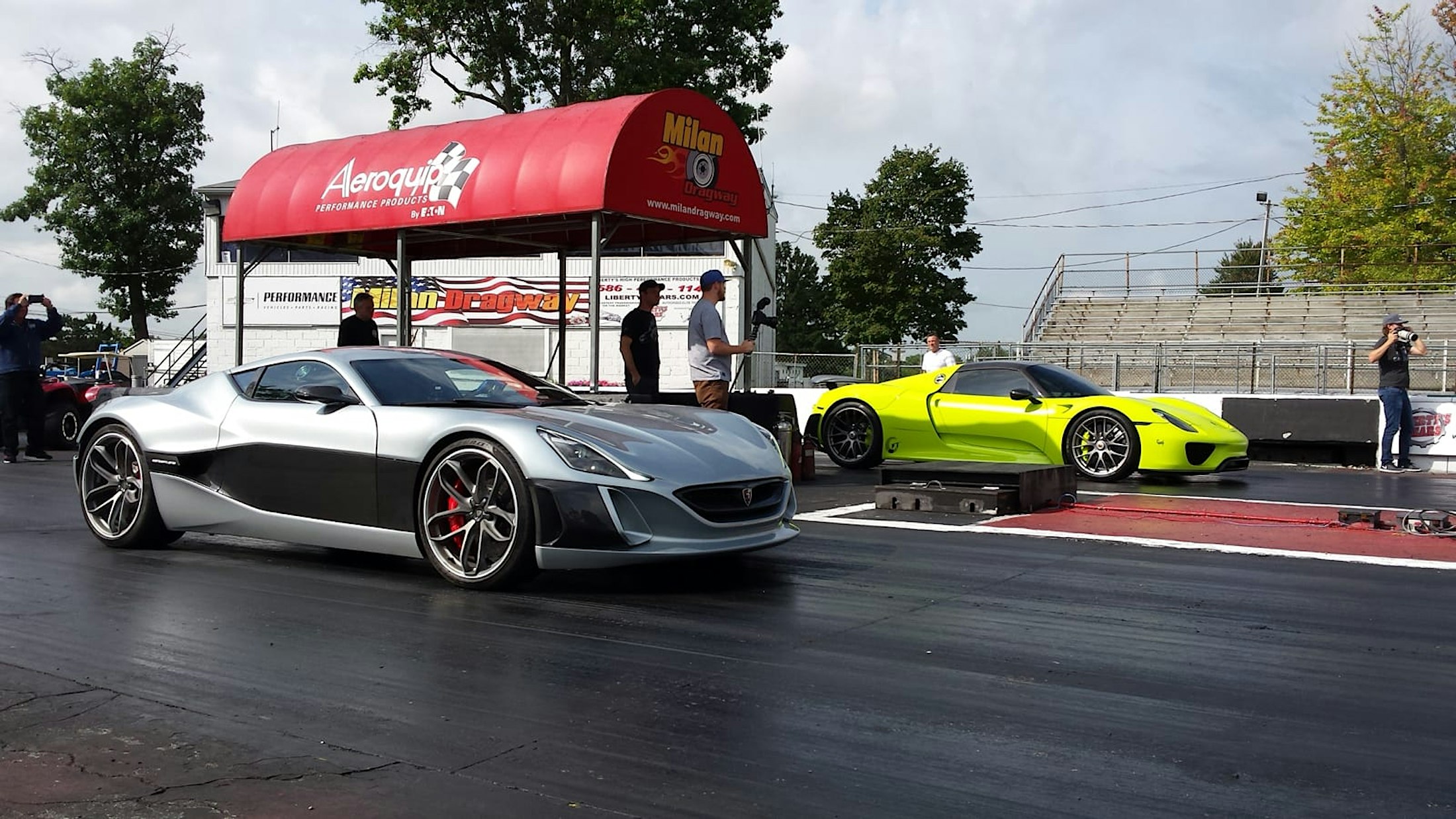 Rimac Concept_One vs. Porsche 918