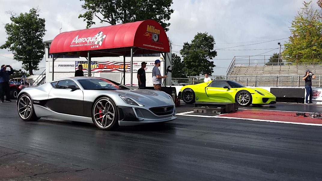 Rimac Concept_One vs. Porsche 918